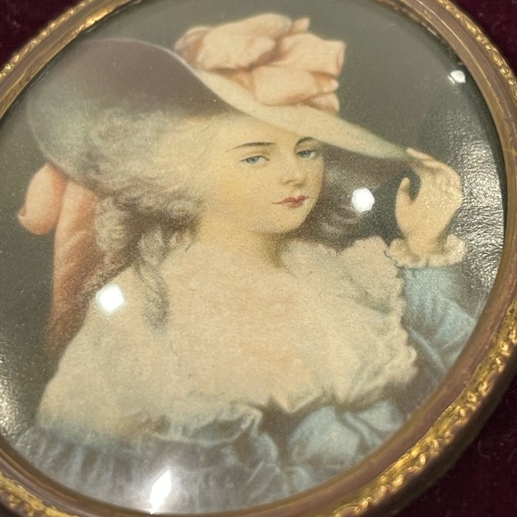 CAMEO CREATION 1940's Antique ART Hard Plastic Dark Golden Frames Portraits Set - Picture 15 of 16